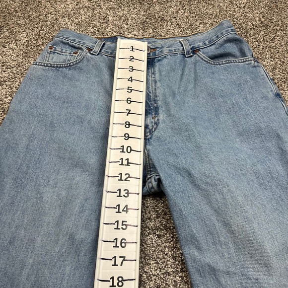 Levi's 550 jeans Womens Relaxed Fit Tapered usa vintage Light Wash 31X28 mom - Picture 5 of 8